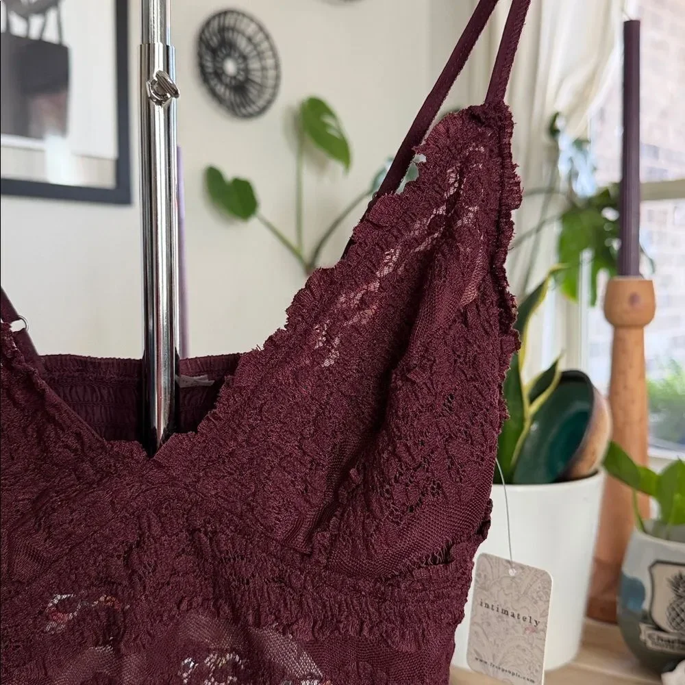 NWT Free People Amina Bralette Açai S Purple Pull on Adjustable Straps Lace
